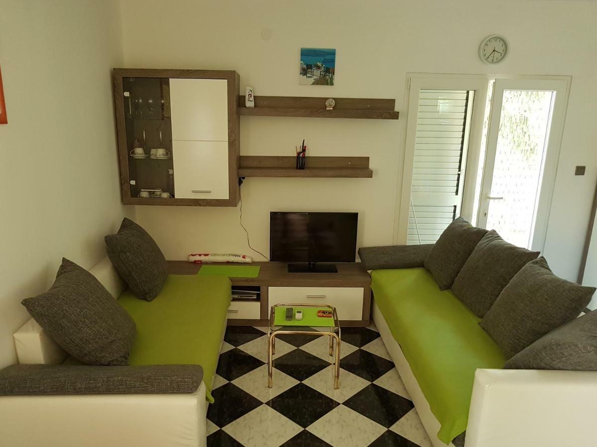 Apartment Mimosa Vir Εξωτερικό φωτογραφία
