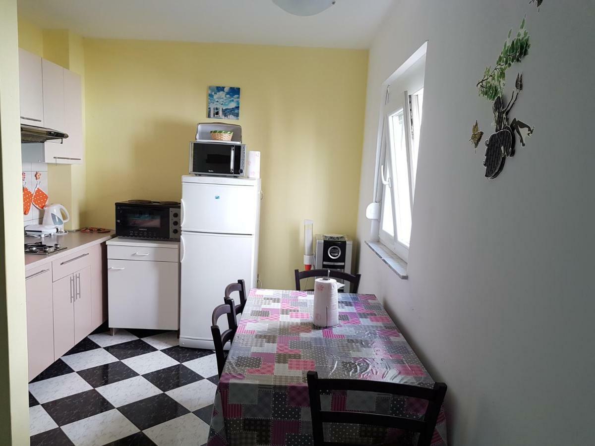 Apartment Mimosa Vir Εξωτερικό φωτογραφία