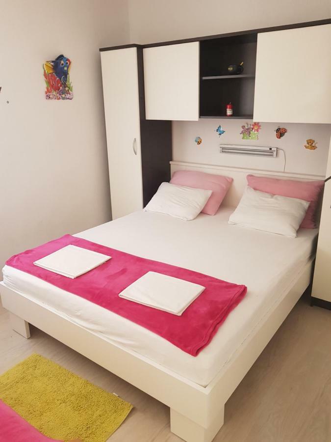Apartment Mimosa Vir Εξωτερικό φωτογραφία
